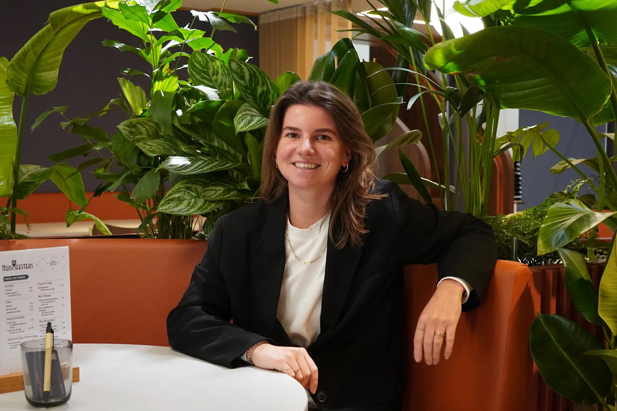 Femke van den Hondel | HOV Advies